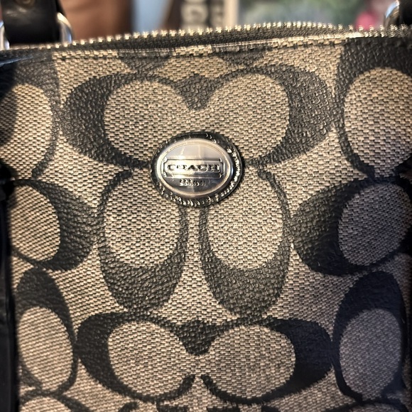 Coach Black and Gray Signature Handbag - Picture 3 of 12